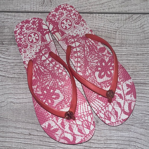TORY BURCH Flip Flops Thong Sandals PVC Pink White Garden / Leaf Preppy 6.5/7 - Picture 3 of 6